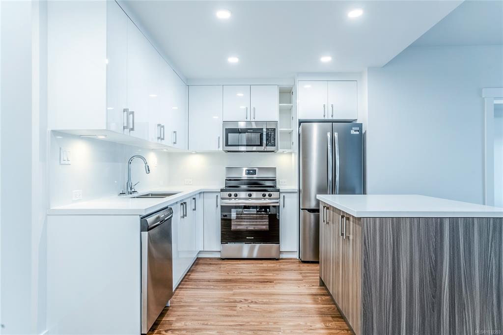 6320 Sentinal Dr, 1032263, BC,