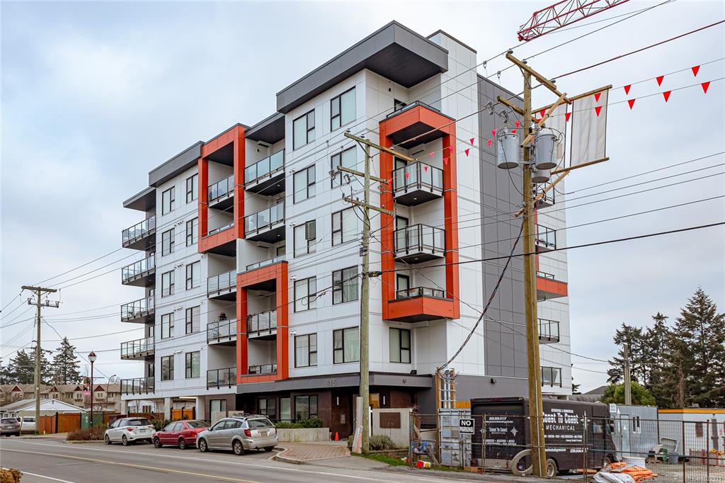 815 Orono Ave, 1032321, BC,