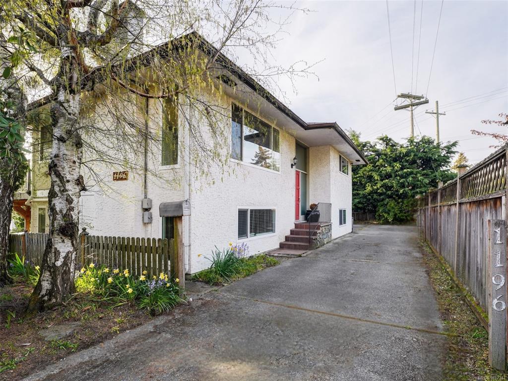 1196 Hopkins Pl, 1032343, BC,