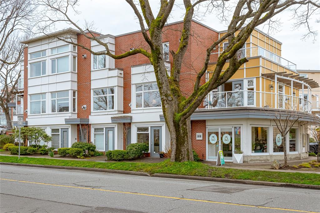 60 Dallas Rd, 1032417, BC,