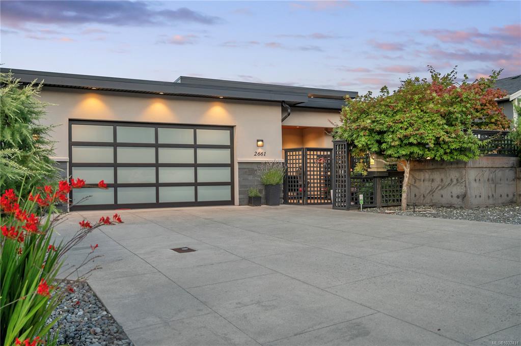 2661 Sunderland Rd, 1032431, BC,
