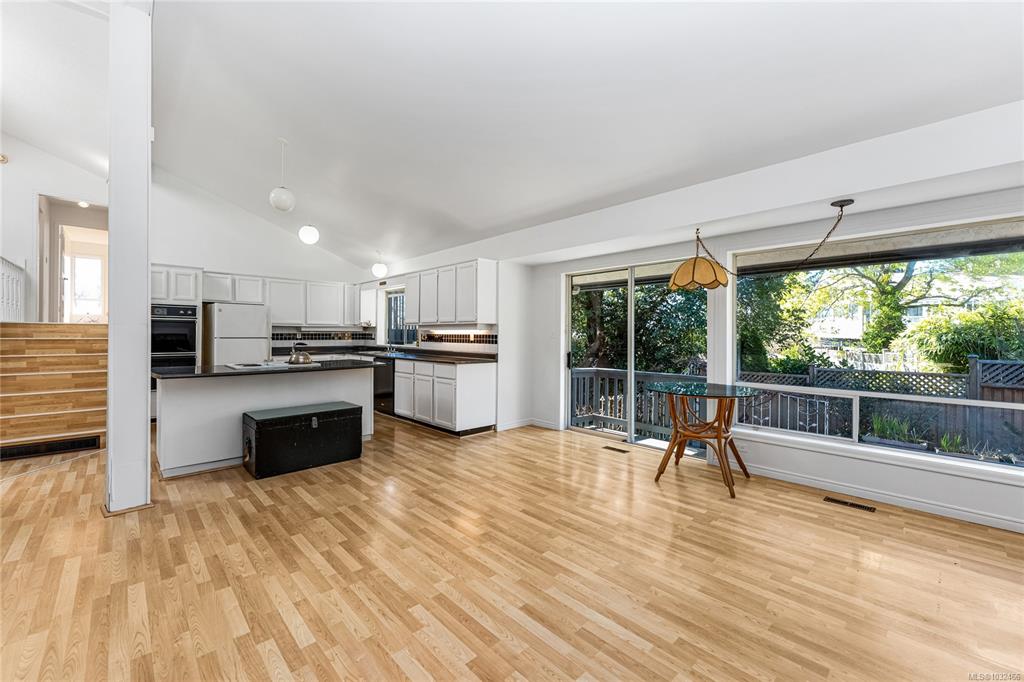 Fifth View of 1731 Patly Pl, Victoria, BC, V8S 5J5