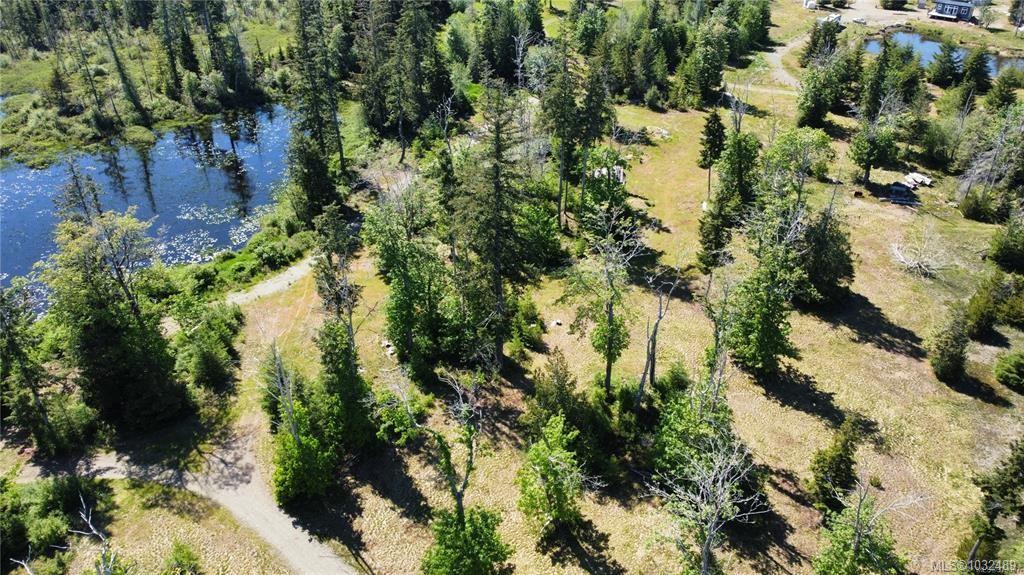 Third View of 4275 Island Hwy S, Campbell River, BC, V9H 1B7