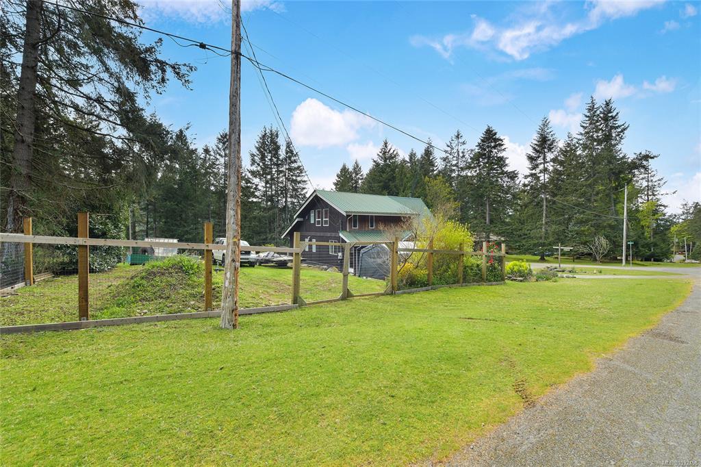 Fifth View of 412 Wood Dale Dr, Mayne Island, BC, V0N 2J2