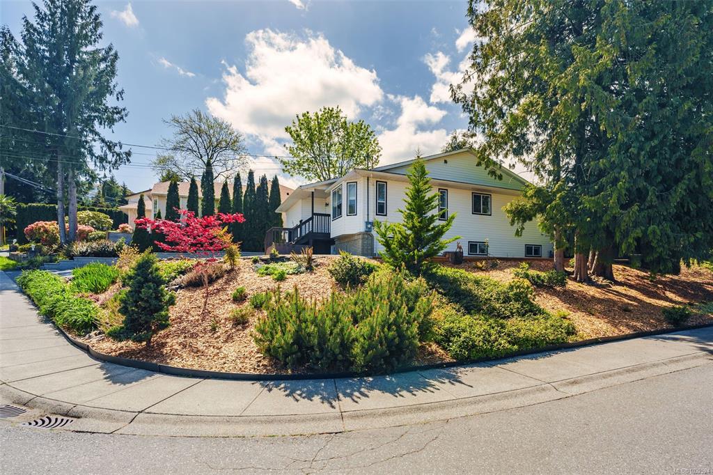 Third View of 298 Carnduff Pl, Nanaimo, BC, V9R 6Y5