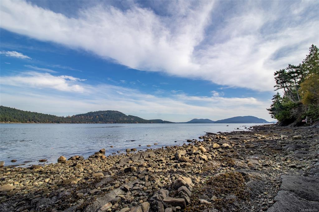 Third View of 3218 Armadale Rd, Pender Island, BC, V0N 2M1