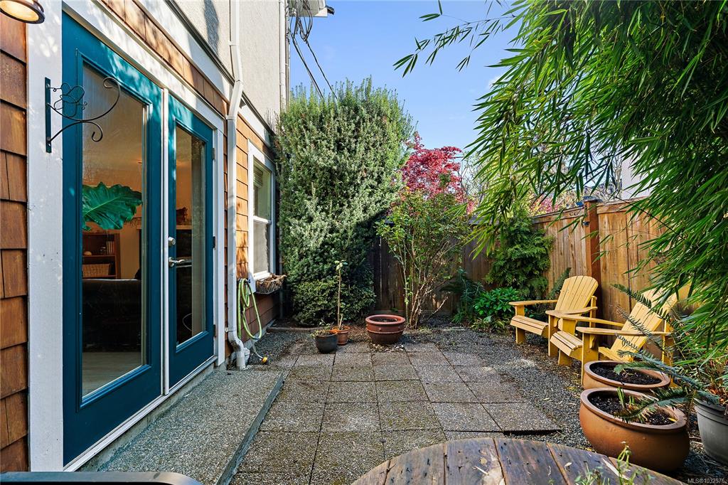 Second View of 833 Princess Ave, Victoria, BC, V8T 1K7