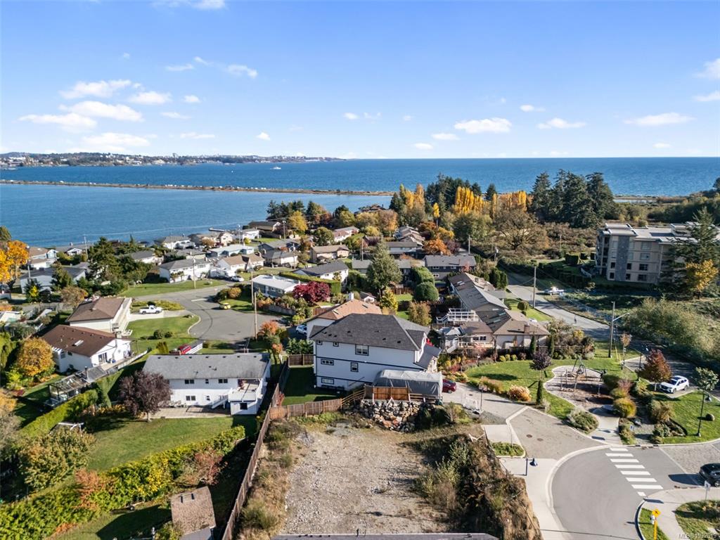 284 Seafield Rd, 1032619, BC,