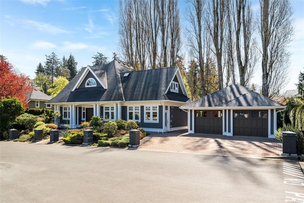 1174 South Valley Pl, 1032631, BC,