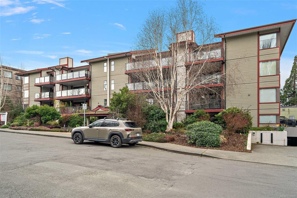 Fifth View of 420 Parry St, Victoria, BC, V8V 2H7