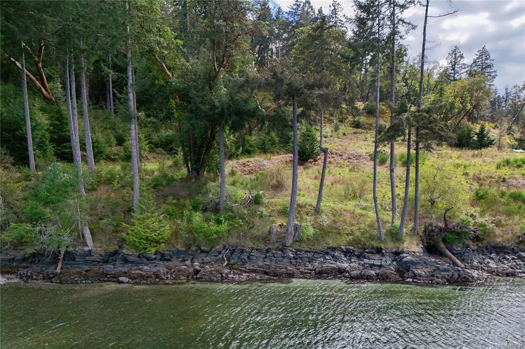 Fifth View of 122 Narrows West Rd, Salt Spring, BC, V8K 0A3