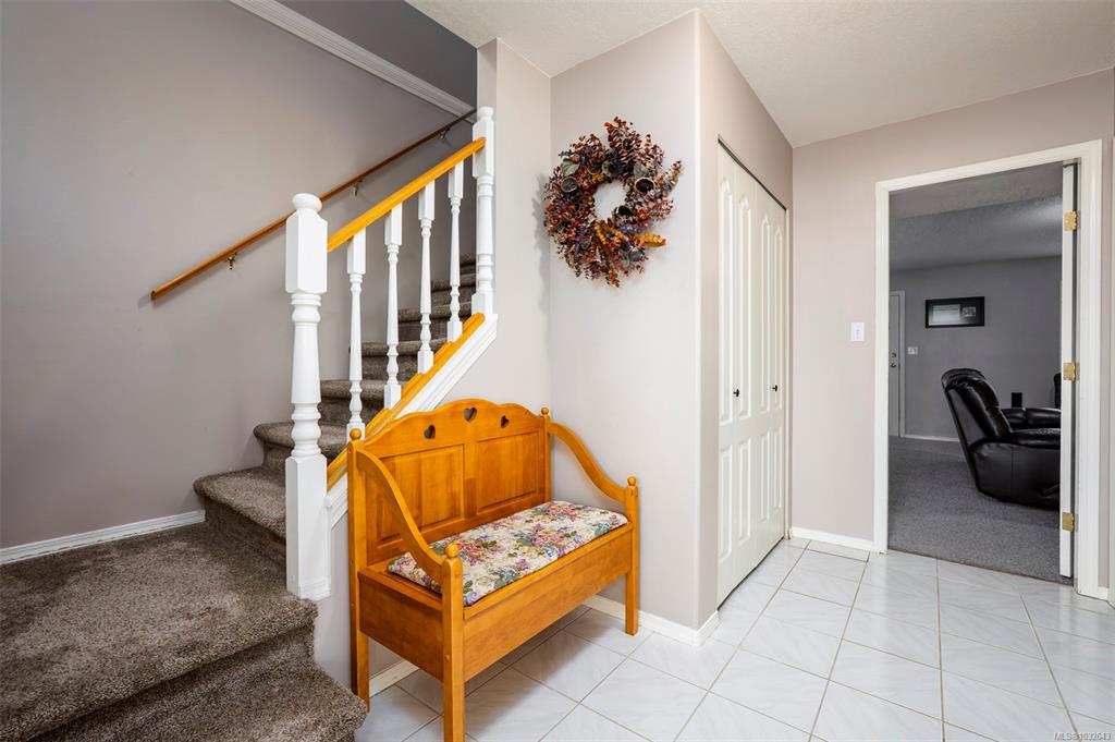 Third View of 5951 Cathedral Cres, Nanaimo, BC, V9R 1J7