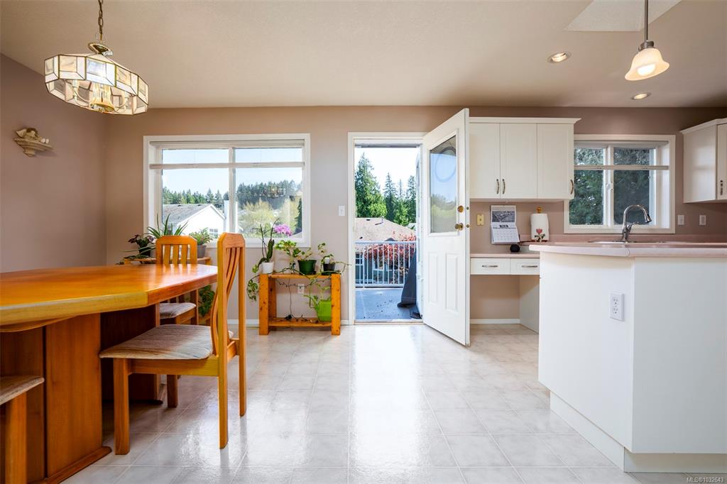 Fifth View of 5951 Cathedral Cres, Nanaimo, BC, V9R 1J7