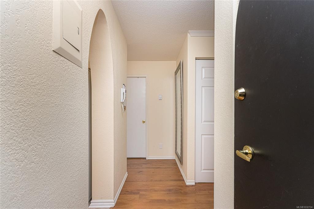 Fifth View of 1235 Johnson St, Victoria, BC, V8V 3N9