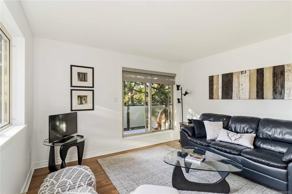 Fifth View of 1436 Harrison St, Lord Harrison, Victoria, BC, V8S 3S2