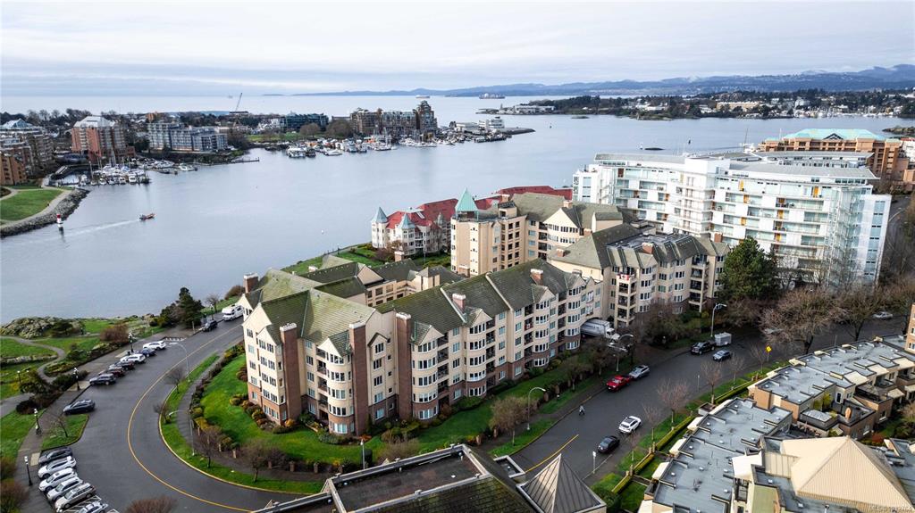 Second View of 50 Songhees Rd, Songhees Point, Victoria, BC, V9A 7J4