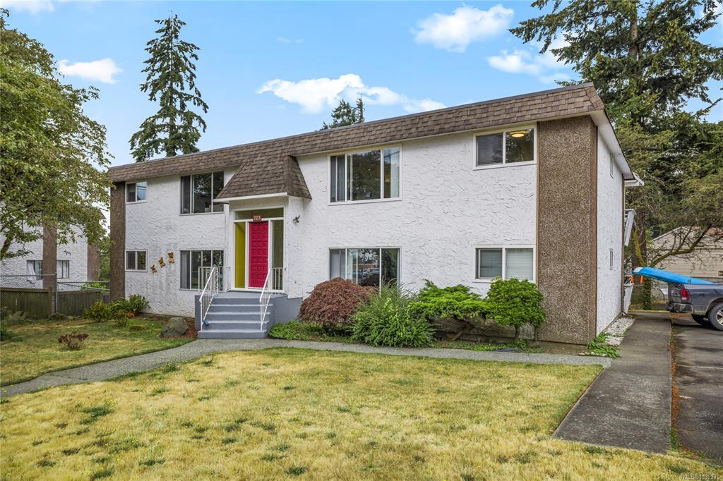 723 Nightingale Cres, 1032770, BC,