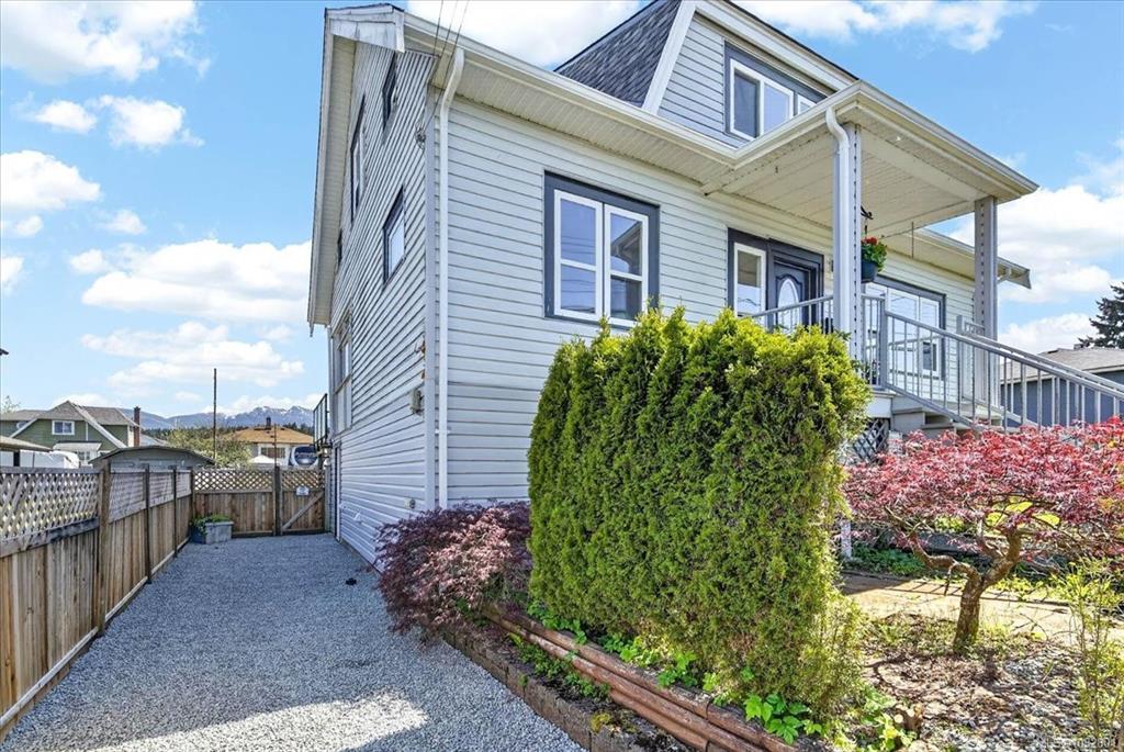 2893 11 Th Ave, 1032801, BC,