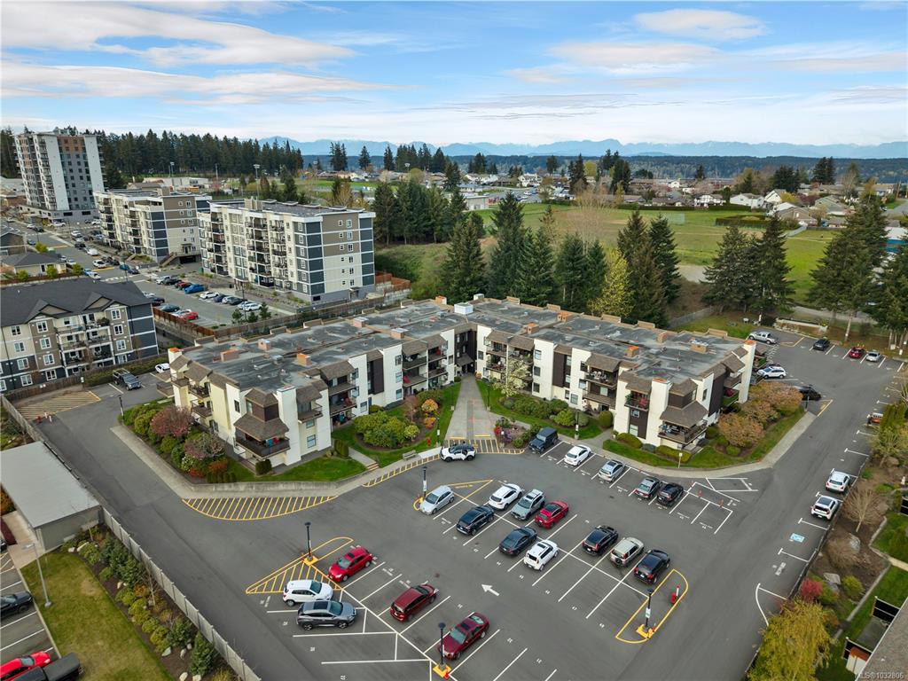 585 Dogwood St S, 1032806, BC,