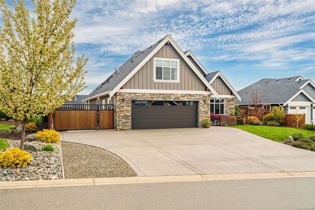 Second View of 430 Ridgefield Dr, Parksville, BC, V9P 0E2