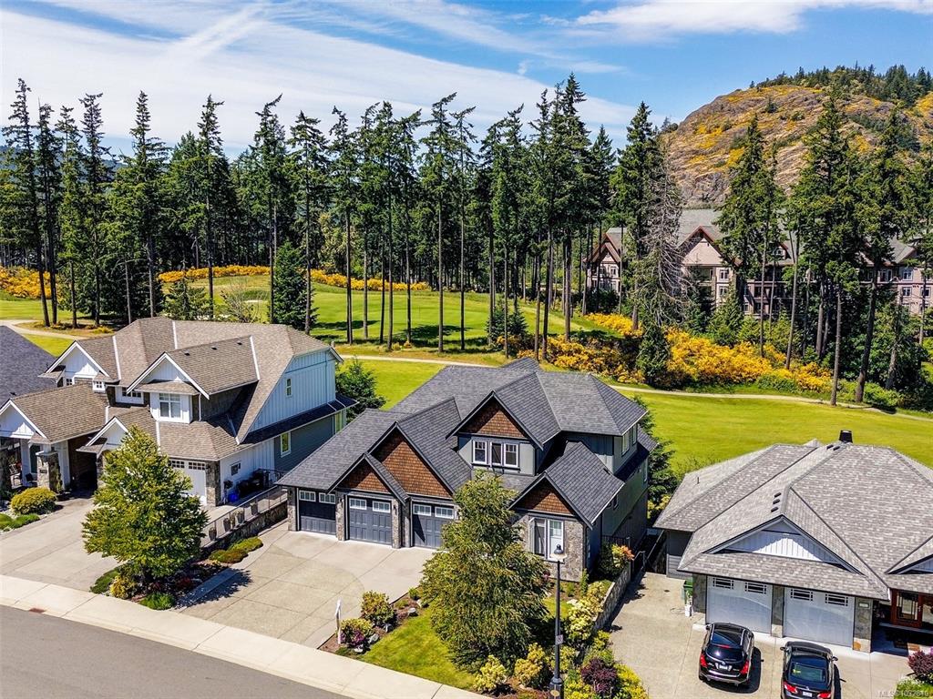 2156 Champions Way, 1032810, BC,