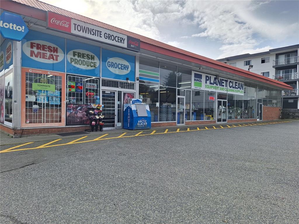 MLS® listing #31081757 for sale located at 615 Townsite Rd