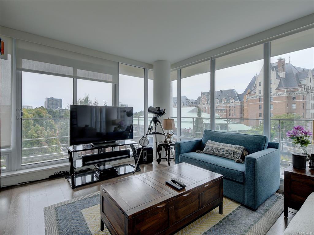 Third View of 708 Burdett Ave, Victoria, BC, V8W 0A8