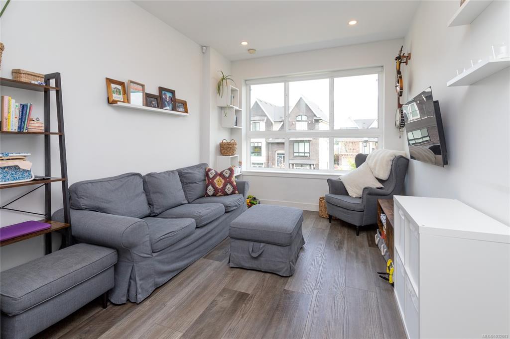 Fifth View of 1035 Boxcar Close, Langford, BC, V9B 0Y4