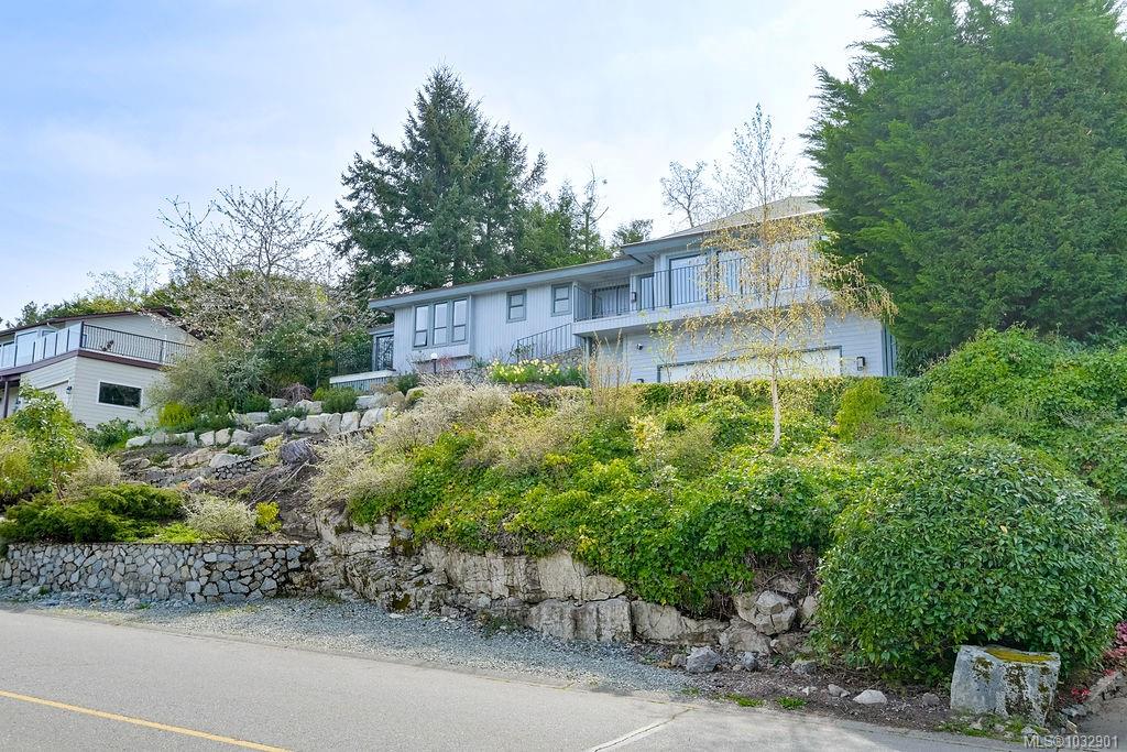 Fourth View of 8870 Forest Park Dr, North Saanich, BC, V8L 4E9