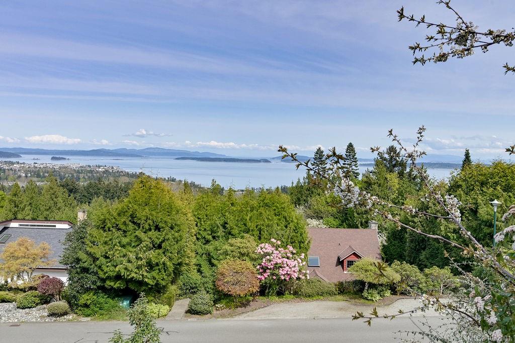 Fifth View of 8870 Forest Park Dr, North Saanich, BC, V8L 4E9