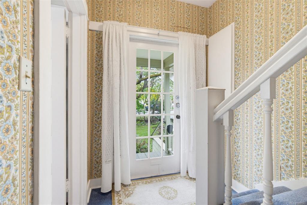 Third View of 1274 Hewlett Pl, Oak Bay, BC, V8S 4P7