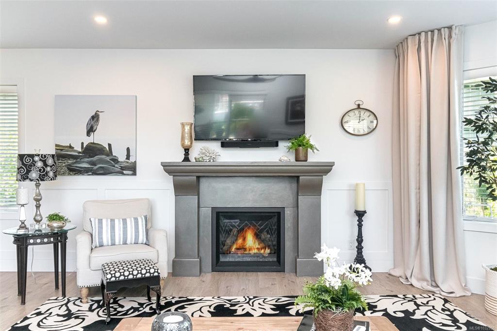 Fifth View of 50 Songhees Rd, Victoria, BC, V9A 7J4