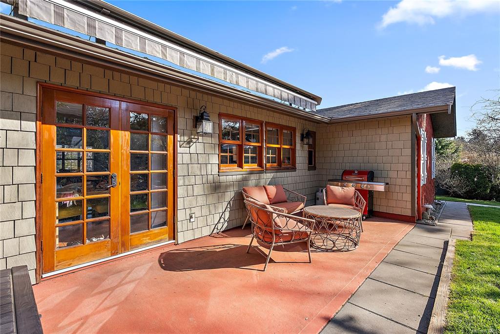 4000 Cedar Hill Rd, 1032952, BC,