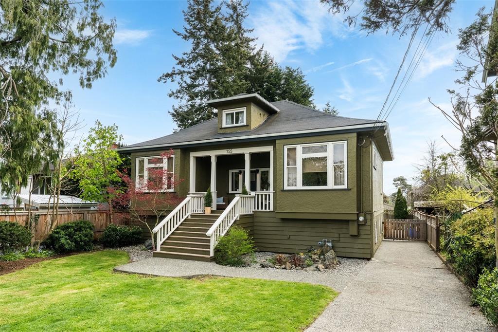 Third View of 755 Wilson St, Victoria, BC, V9A 3H4