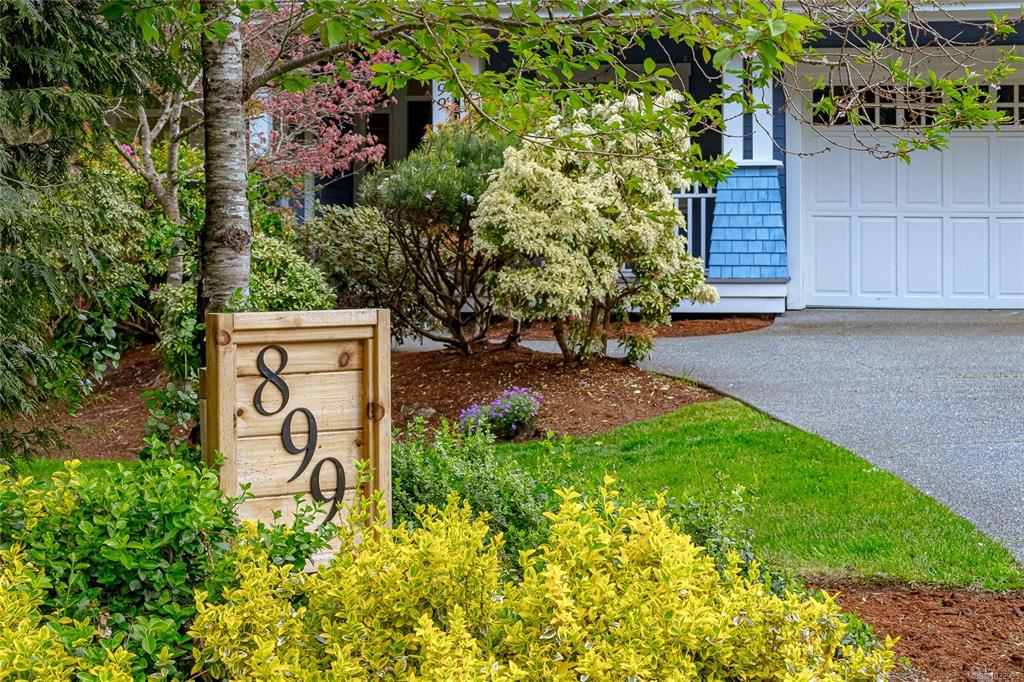 Third View of 899 Frayne Rd, Mill Springs, Mill Bay, BC, V0R 2P1