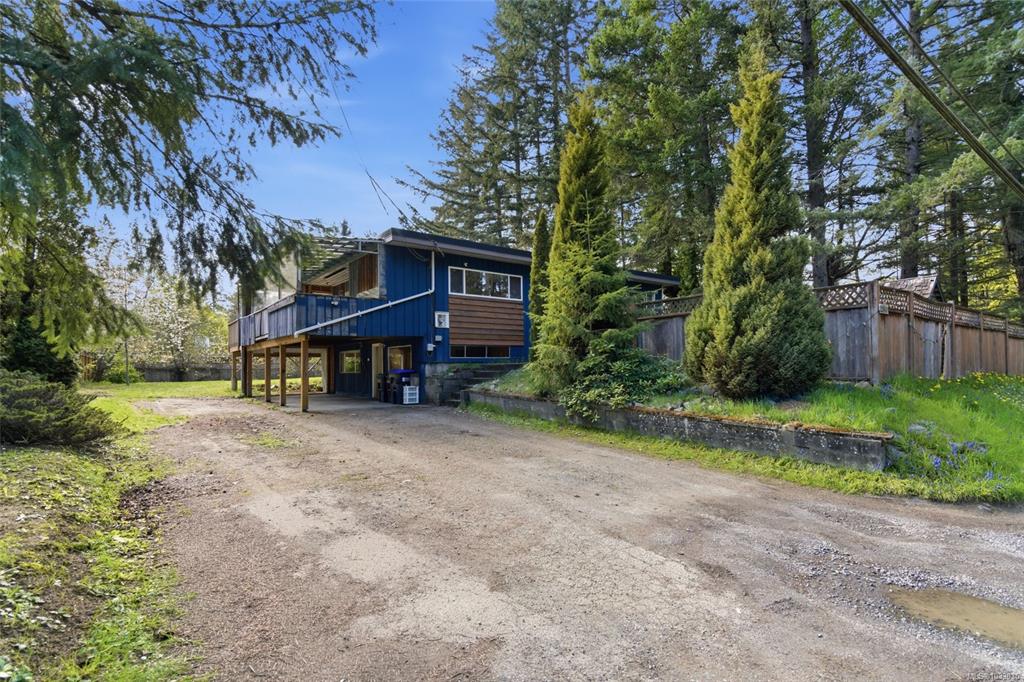 1747 Cedar Rd Ne, 1033030, BC,