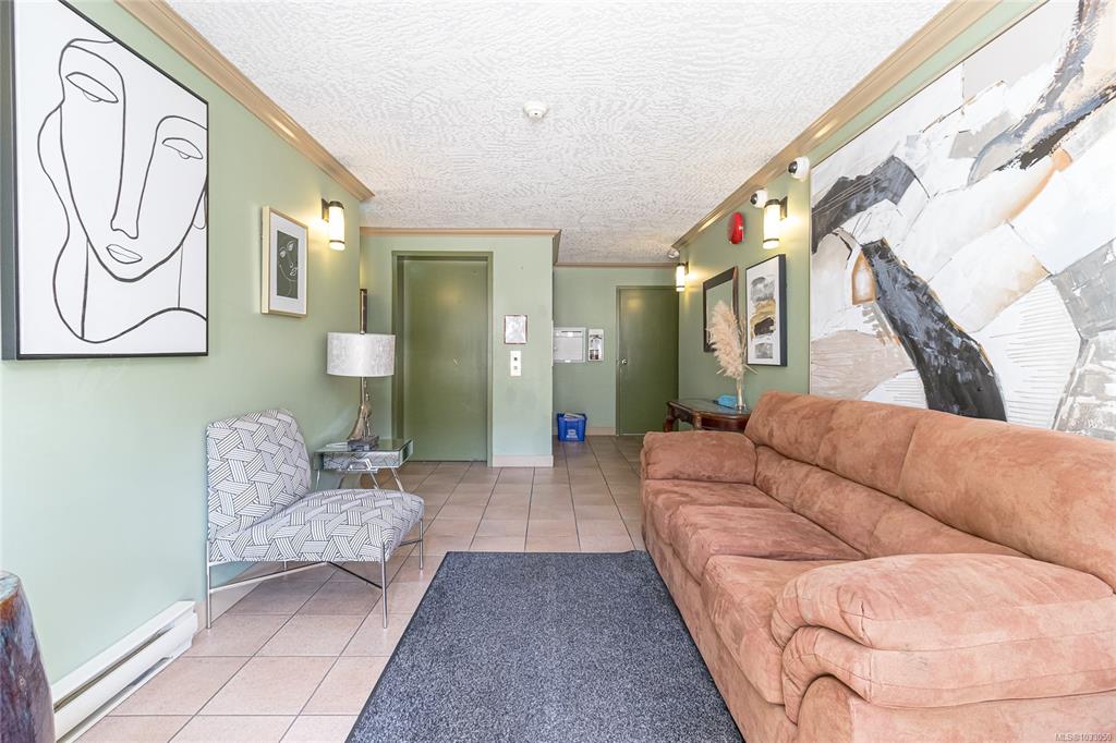 Fourth View of 832 Fisgard St, Victoria, BC, V8W 1S1