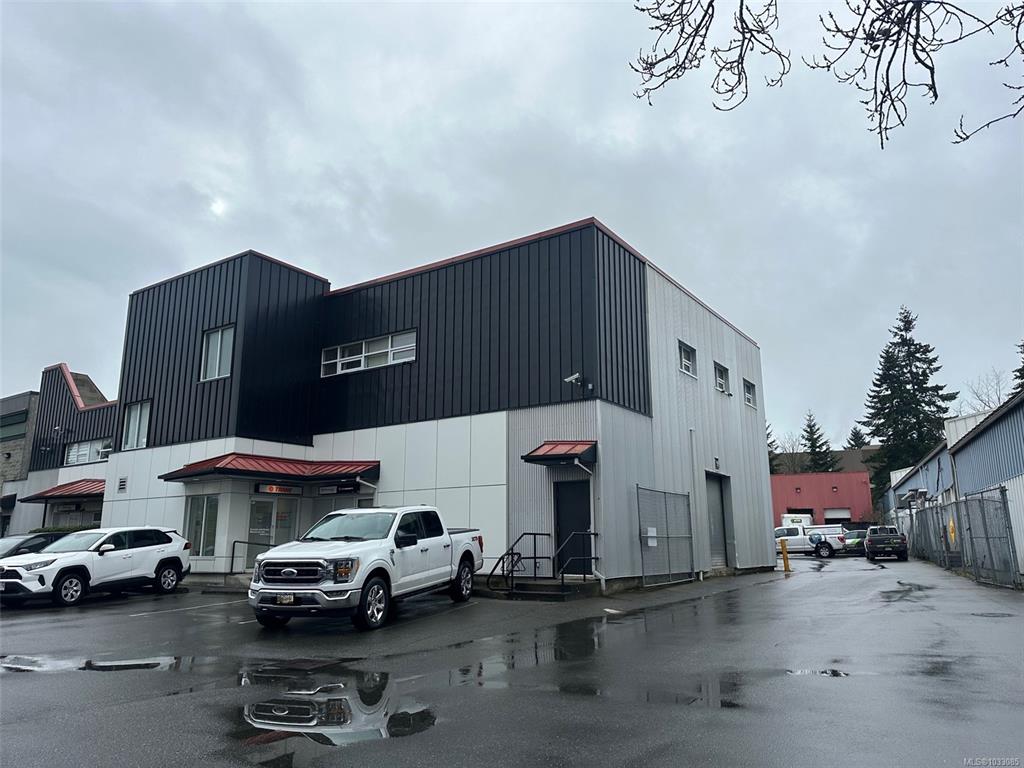 MLS® listing #31100899 for sale located at 759 Vanalman Ave