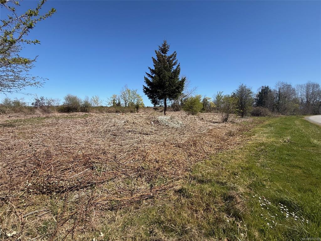 Third View of 9300 Willingdon Rd, North Saanich, BC, V8L 5V9