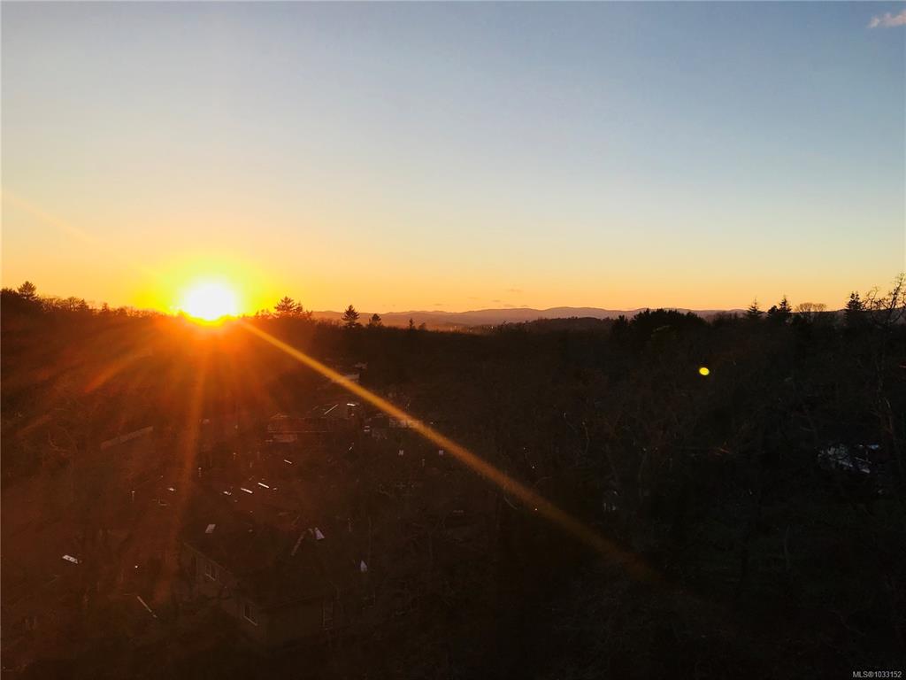 Fourth View of 3960 Cedar Hill Rd, Oakdale Estates, Saanich, BC, V8N 3B8