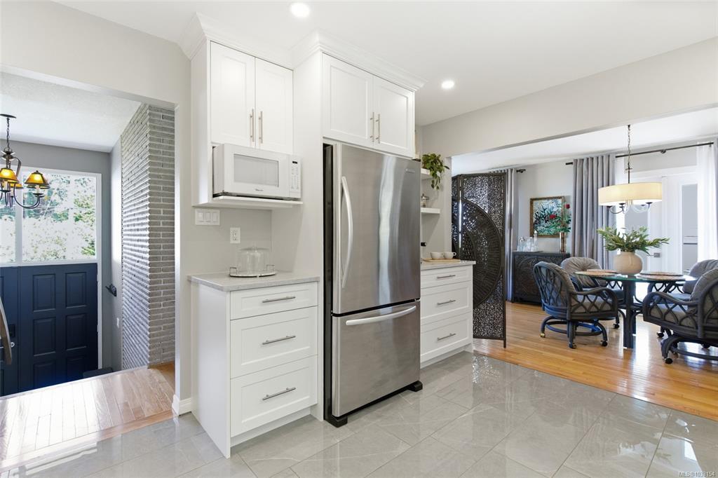 Fifth View of 3006 King Richard Dr, Nanaimo, BC, V9T 1J6