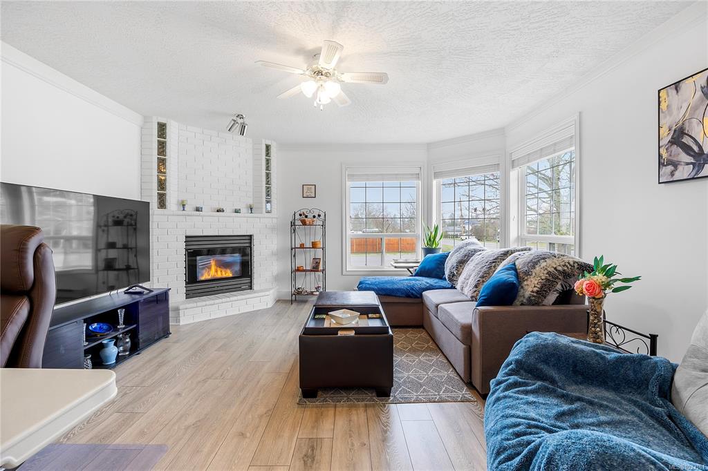 Fourth View of 107 Acacia St S, Parksville, BC, V9P 1H4