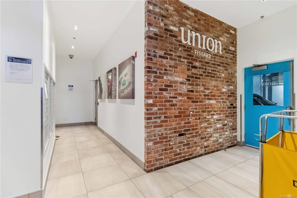 Fourth View of 517 Fisgard St, Victoria, BC, V8W 0C5