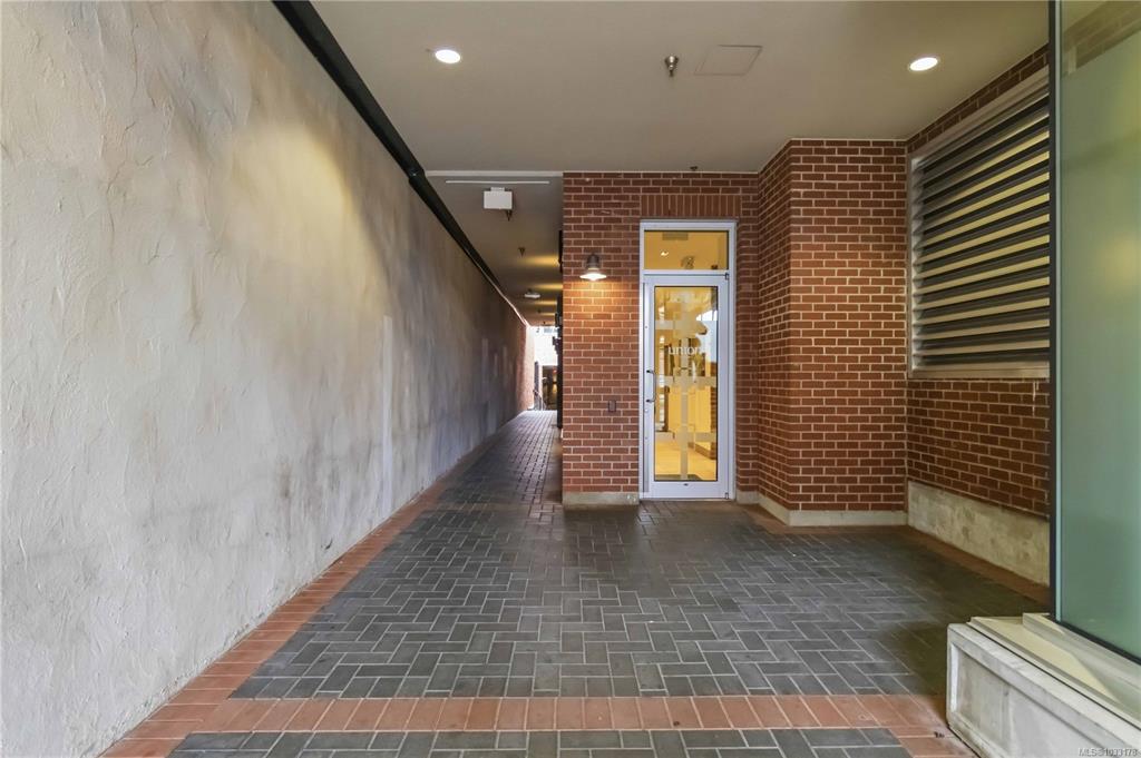Fifth View of 517 Fisgard St, Victoria, BC, V8W 0C5