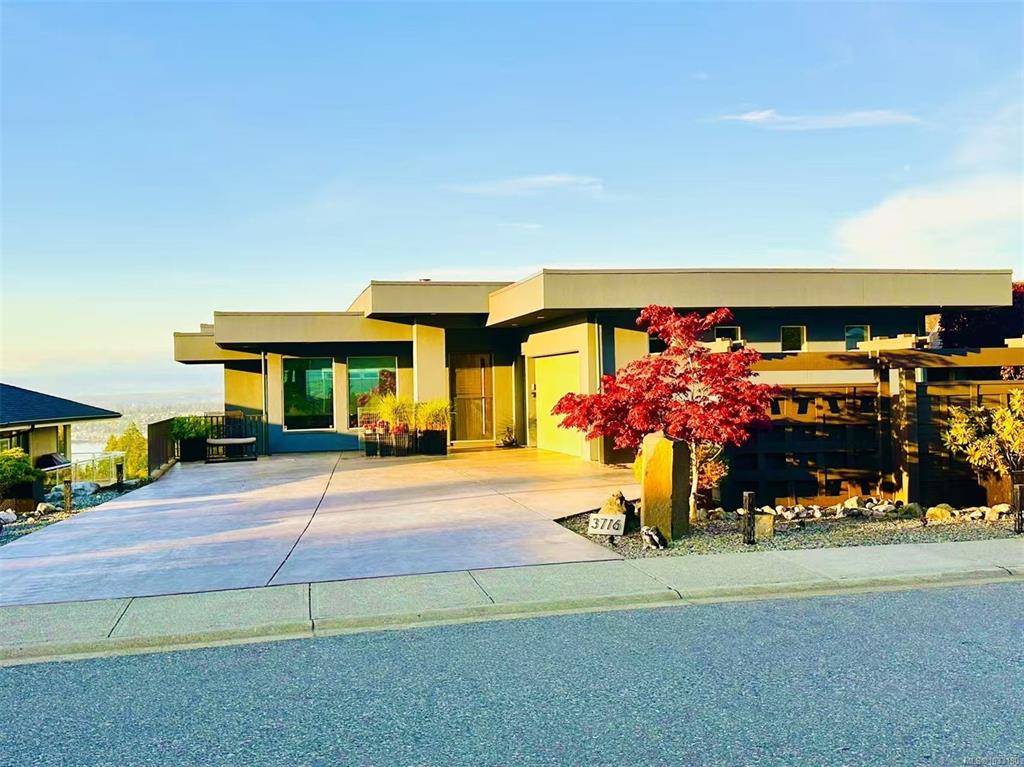 3716 Belaire Dr, 1033180, BC,