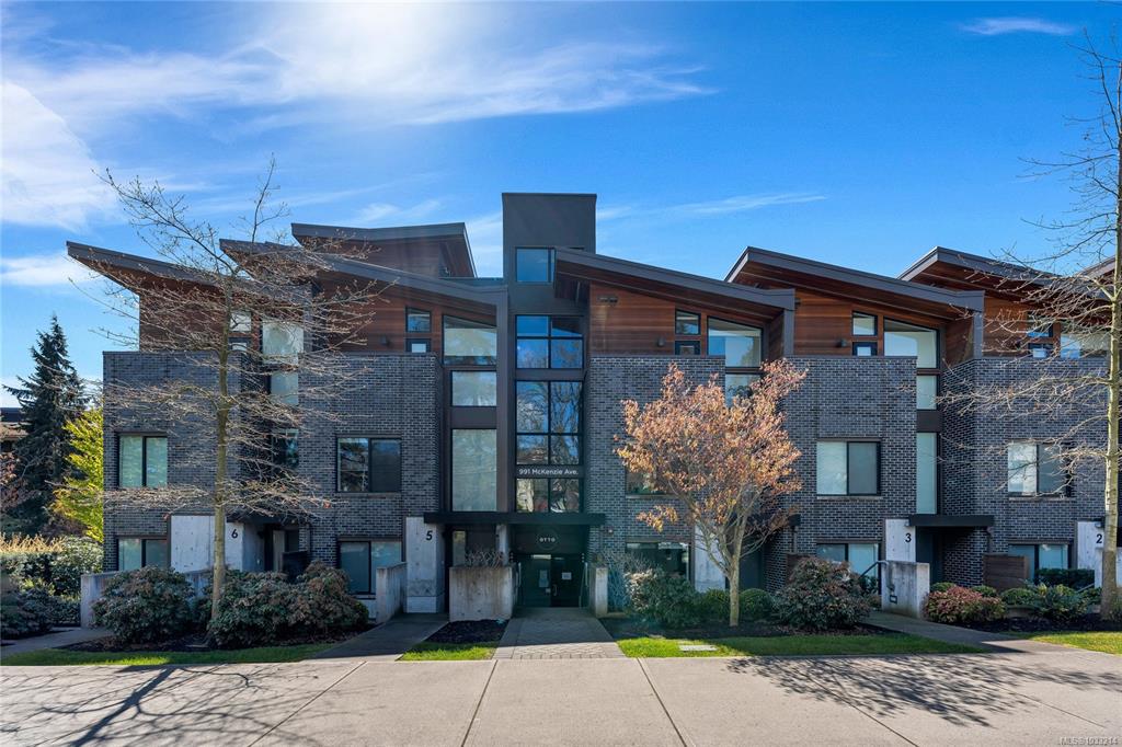 991 Mckenzie Ave, 1033214, BC,
