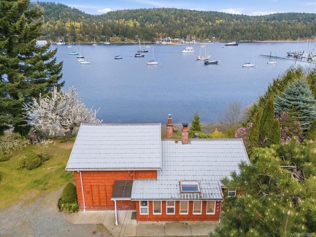 4911 Harbour View Rd, 1033252, BC,