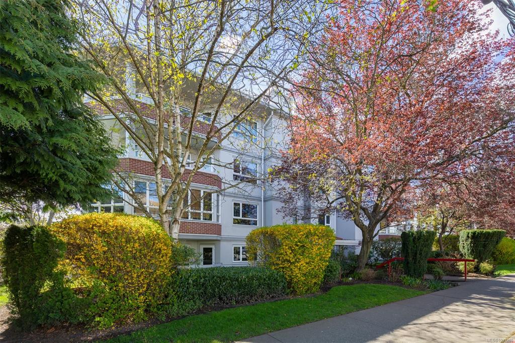 1807 Oak Bay Ave, 1033285, BC,