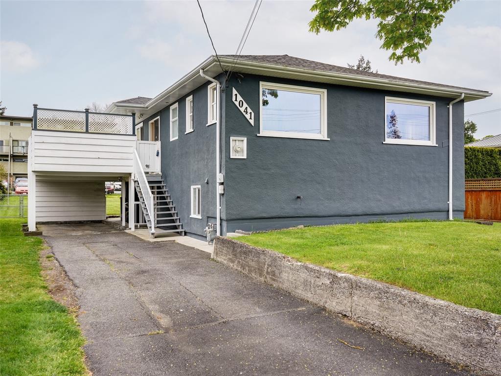 1041 Lyall St, 1033298, BC,