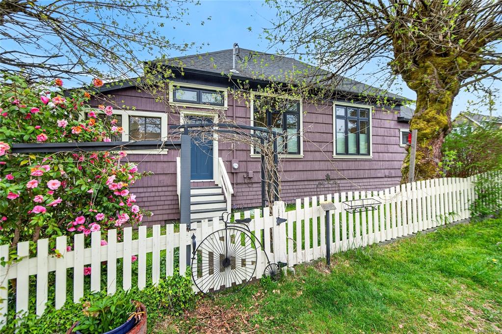 2738 Derwent Ave, 1033307, BC,